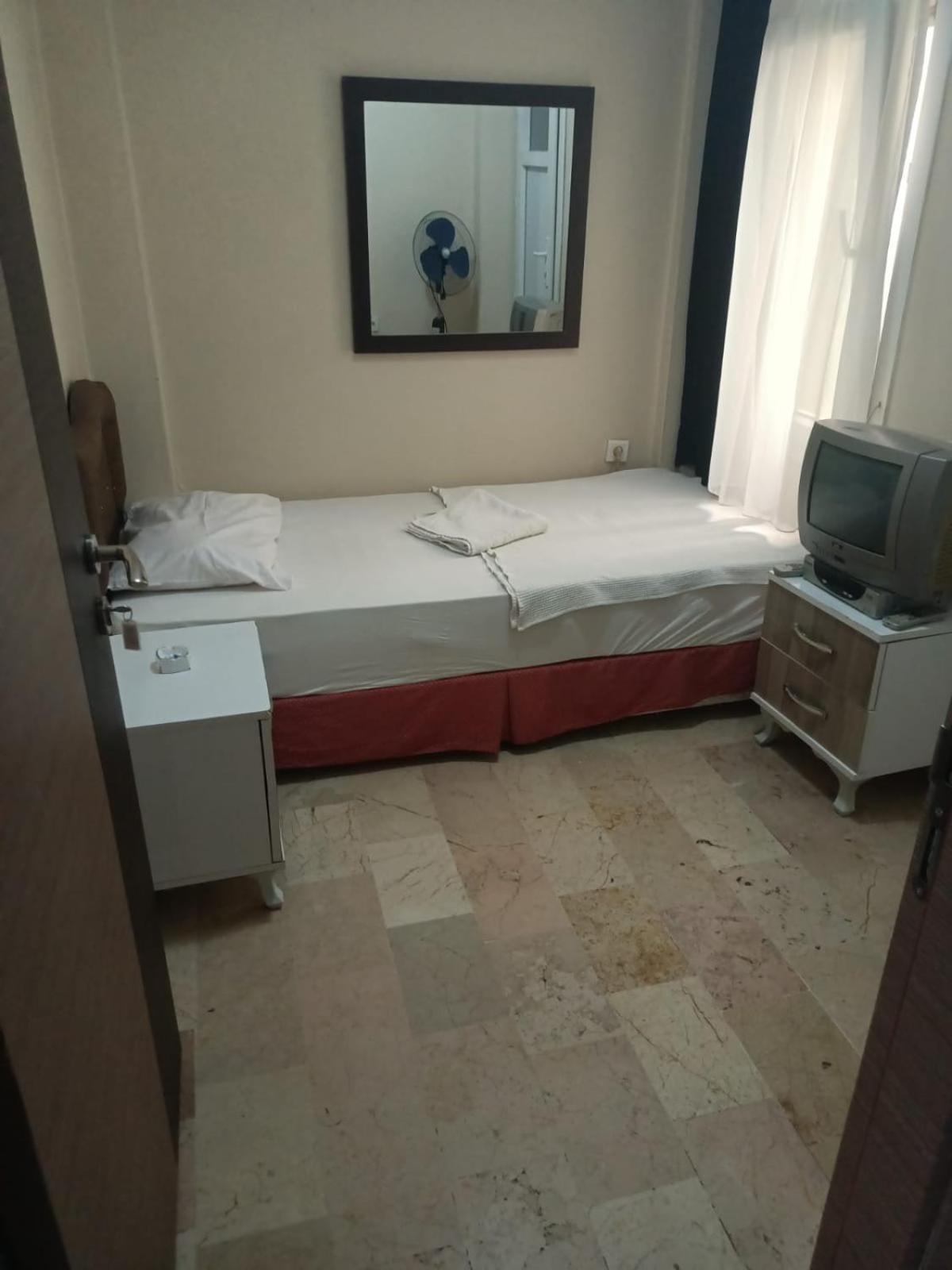 Blue Otel Чесме Екстериор снимка